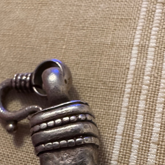 Elegant Silver Women's Bracelet - Picture 11 of 12